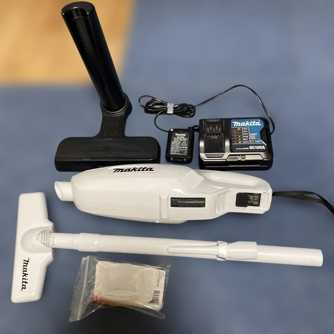 マキタ充電式クリーナーCL107FD一式