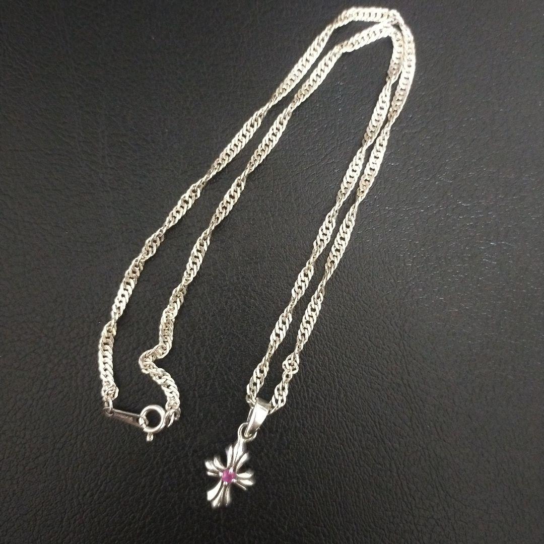人気　クロス シルバー 925 ネックレス　　ルビーペンダント　美品