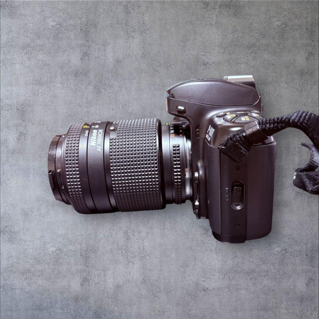 美品 ニコン Nikon F-601 フィルムカメラ