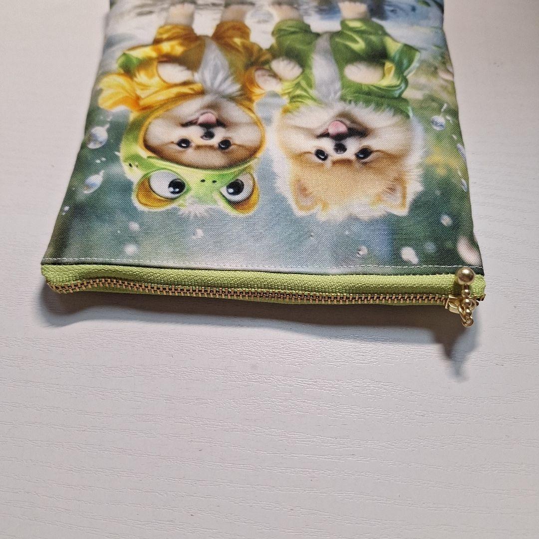 激レアポメラニアンパネル生地　ハンドメイド フラットポーチ