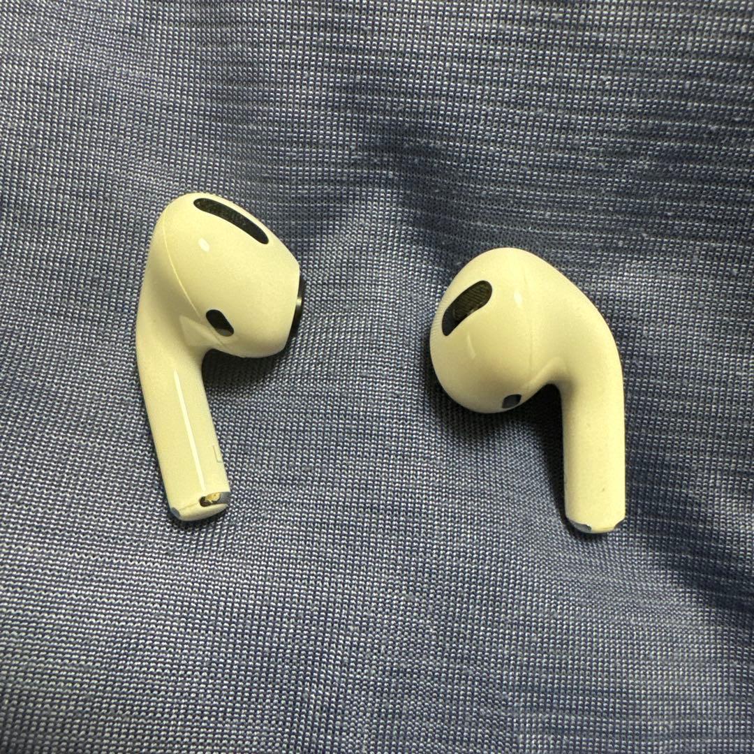 純正　アップル正規品　AirPods第一世代