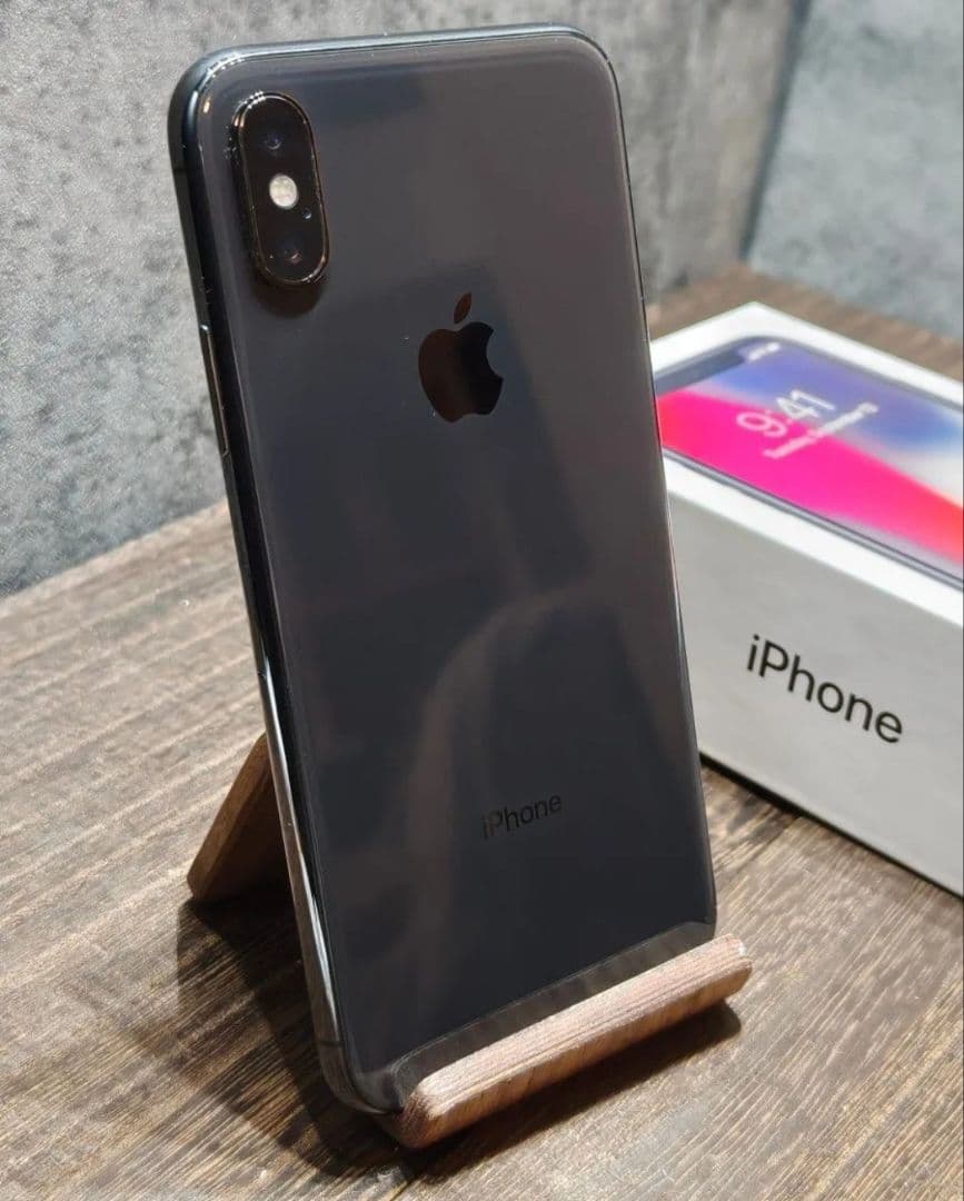 美品 iPhone X 256GB SIMロック解除済み スマホ