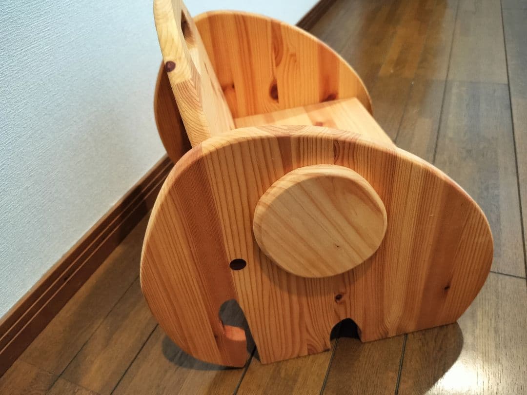 子供用のイス