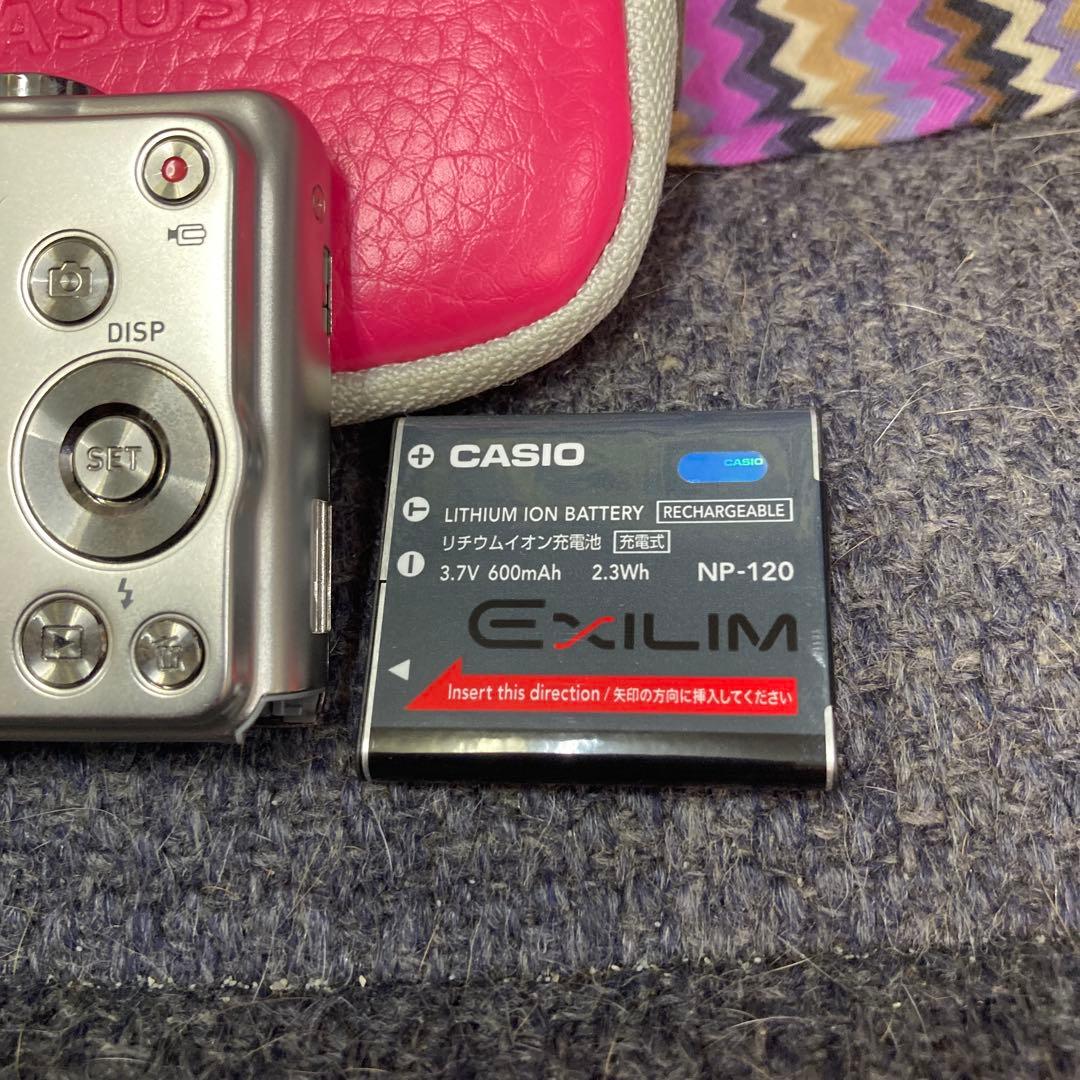 CASIO EXILIM 14.1MP デジタルカメラ