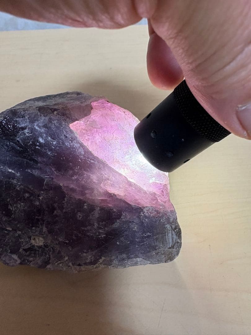 ブラジル産大きな天然アメジスト結晶988g 紫水晶 ルース加工用のお品高品質